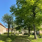 Bed & Breakfast Chateau De Bruges Lapeyrouse