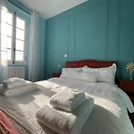 Chateau De Bruges Bed & Breakfast