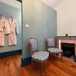 Bed & Breakfast Chateau De Bruges Lapeyrouse