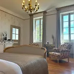Bed & Breakfast Chateau De Bruges Lapeyrouse