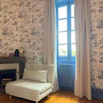 Chateau De Bruges Bed & Breakfast