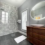 Chateau De Bruges 4* Lapeyrouse