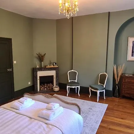 Chateau De Bruges 4*