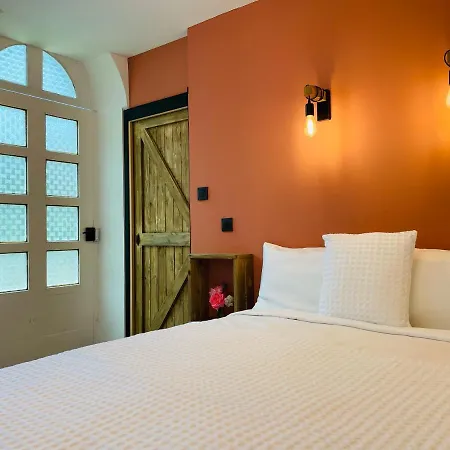 Chateau De Bruges Oda ve Kahvaltı 4*