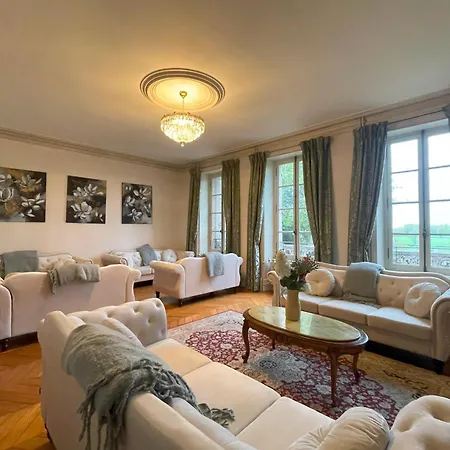 Chateau De Bruges Hotel
