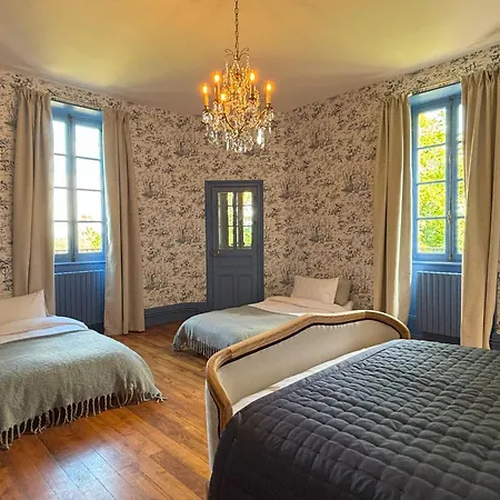 ベッド・アンド・ブレックファスト Chateau De Bruges Lapeyrouse