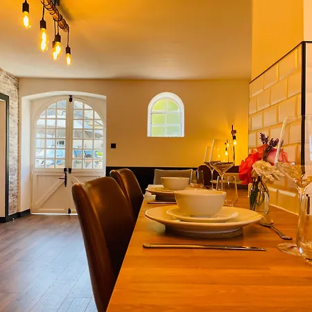 Chateau De Bruges 4* Lapeyrouse