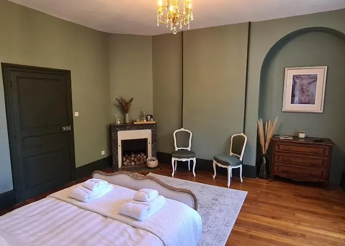 Chateau De Bruges 4*