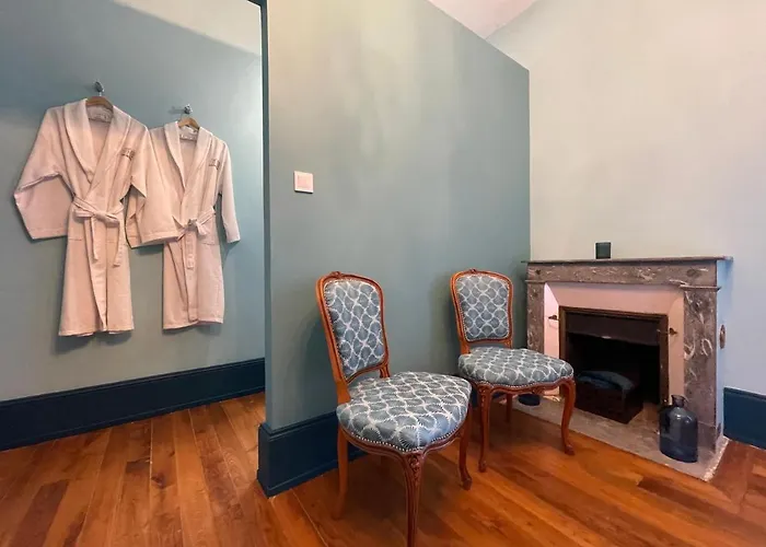 Bed & Breakfast Chateau De Bruges Lapeyrouse