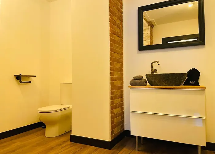 Chateau De Bruges Bed & Breakfast Lapeyrouse