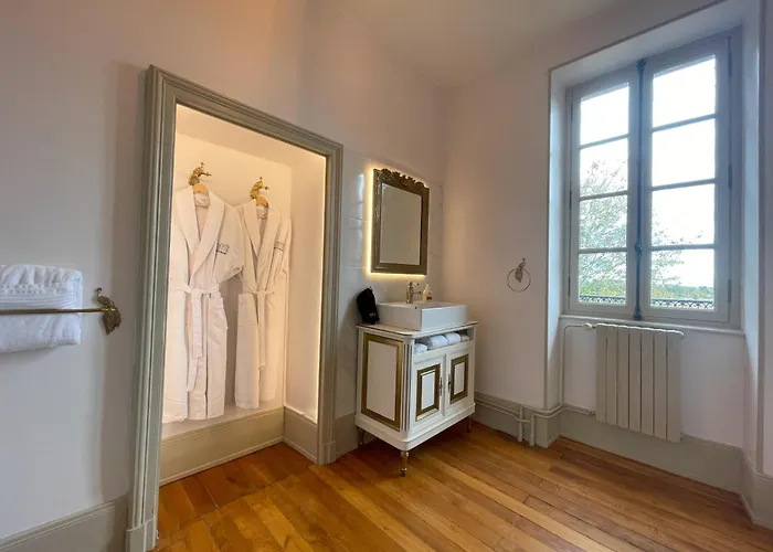 Chateau De Bruges 4*