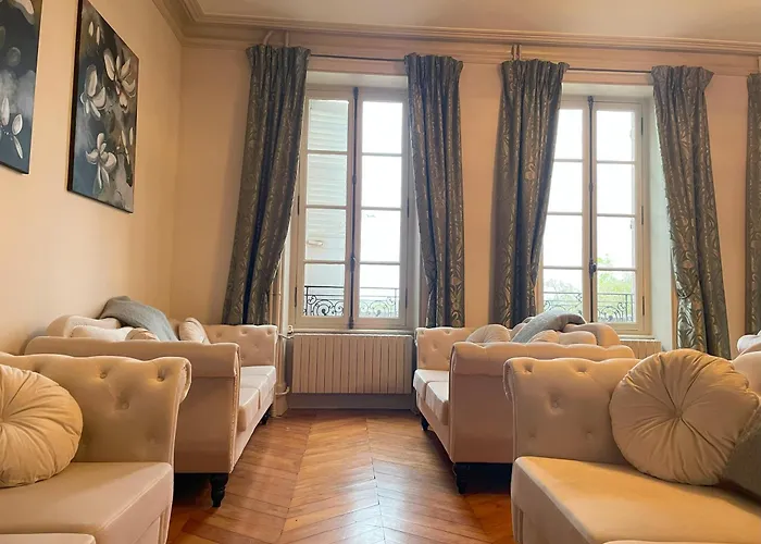 Bed & Breakfast Chateau De Bruges 4*